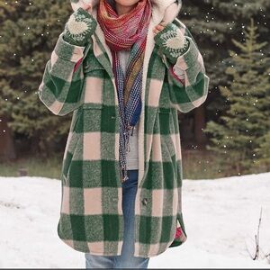 Sundance Green and Cream Plaid Coat - xl Nwot